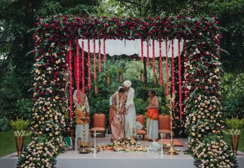 Themed Varmala and Bridal Entry Kolkata